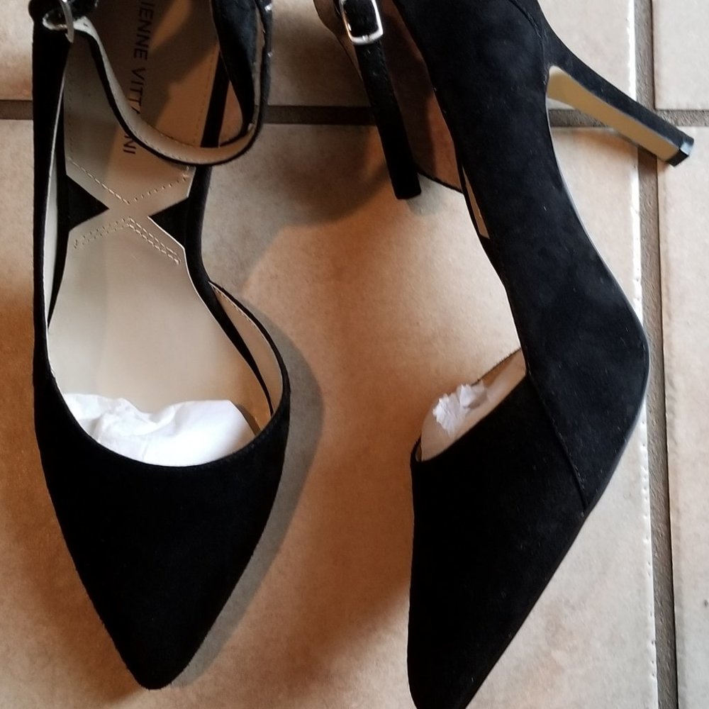 Adrienne Vittadini I Black Suede Pointed Toed Stiletto Heels With Ankle Strap
